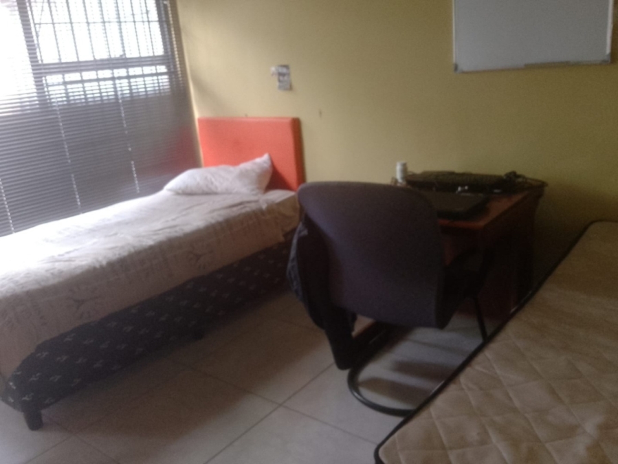 1 Bedroom Property for Sale in Brandwag Free State